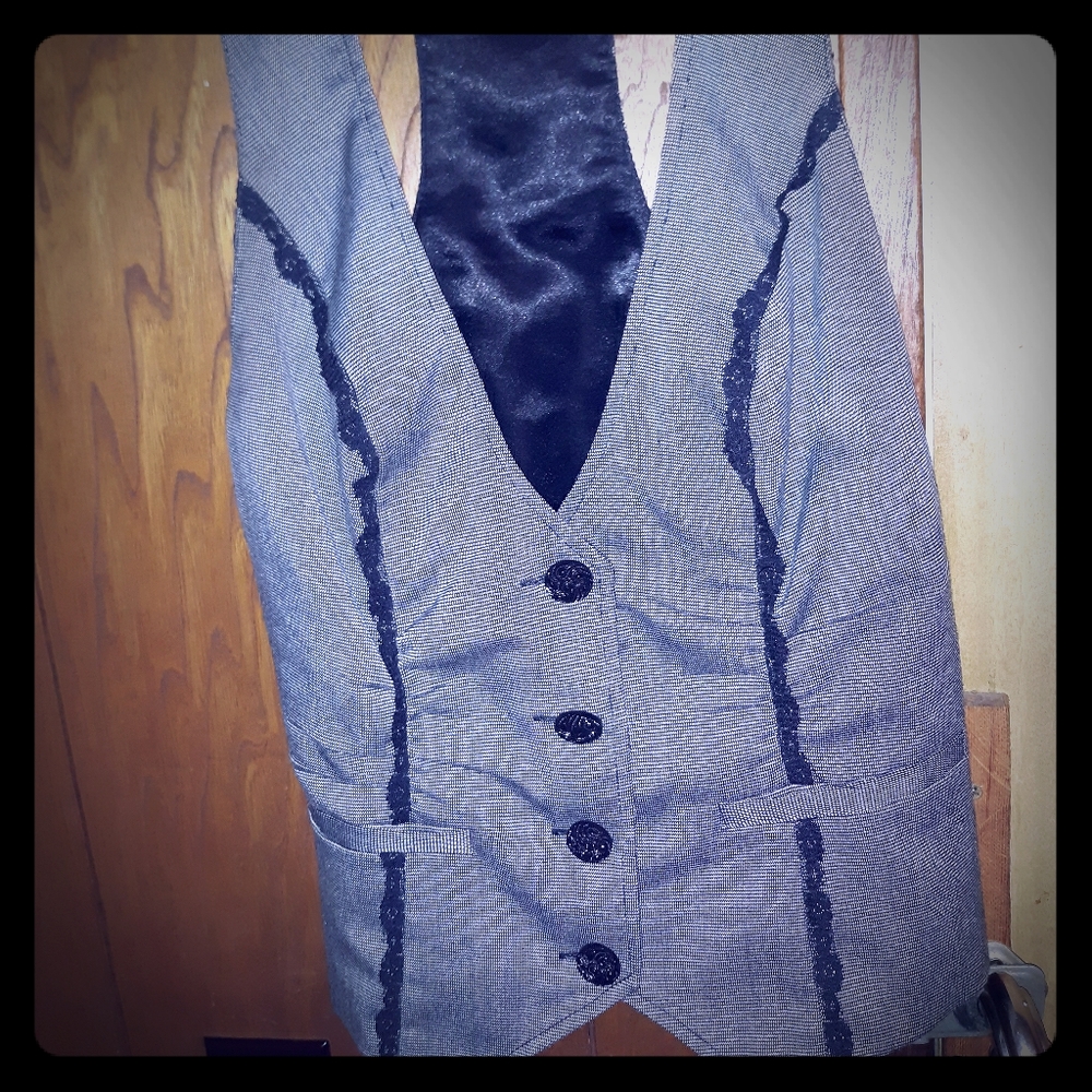 Maurice's vest